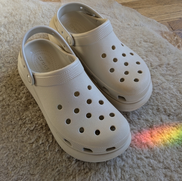 Platform Crocs sz 41 - Picture 3 of 3